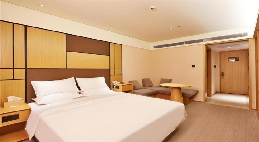Ji Hotel Shanghai Hongqiao Yan'An XI Road Exterior photo
