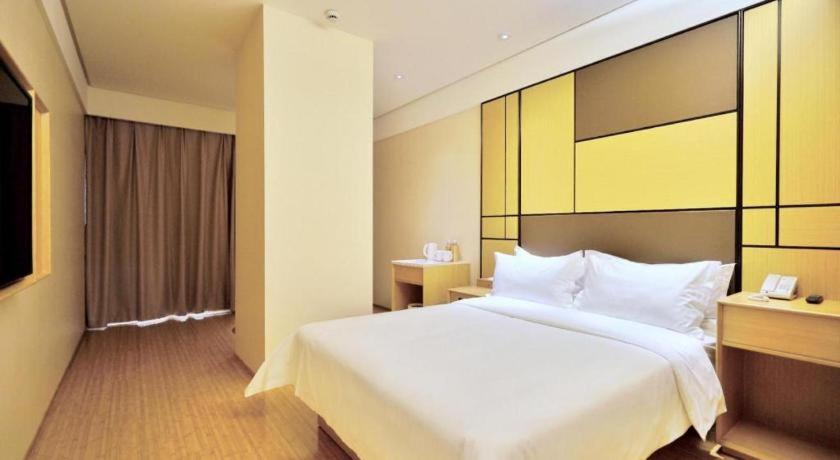 Ji Hotel Shanghai Hongqiao Yan'An XI Road Exterior photo
