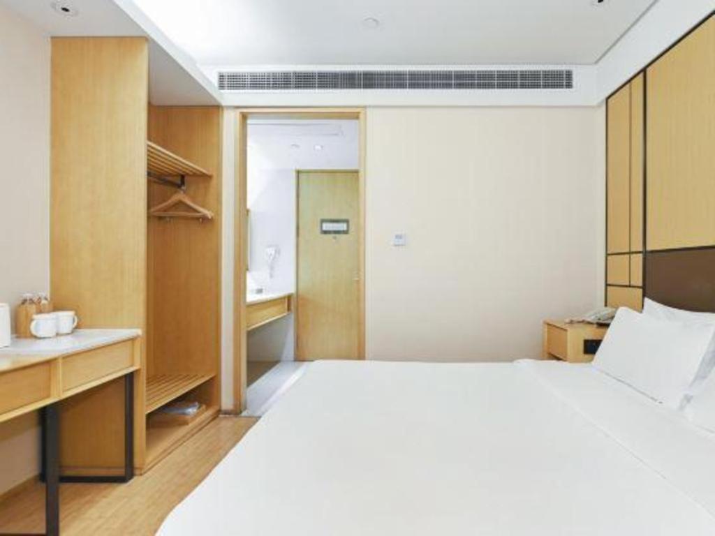 Ji Hotel Shanghai Hongqiao Yan'An XI Road Exterior photo