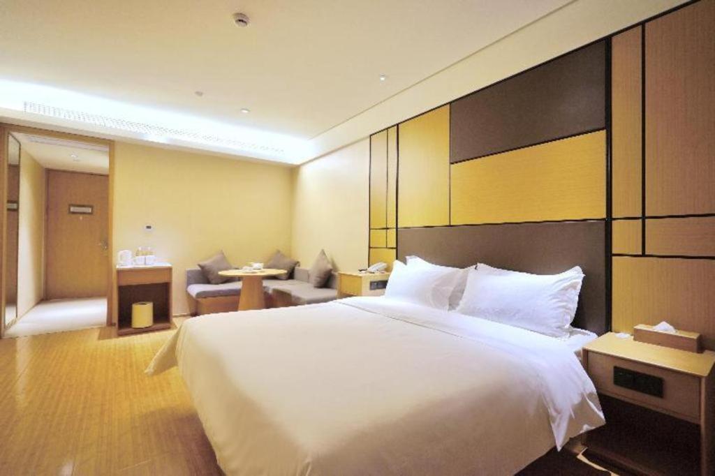 Ji Hotel Shanghai Hongqiao Yan'An XI Road Exterior photo